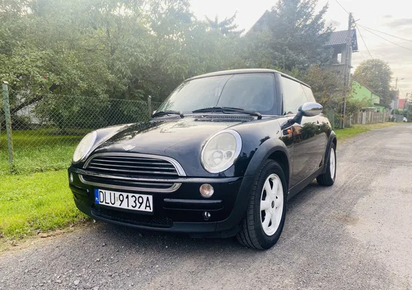 mini dolnośląskie MINI ONE cena 7999 przebieg: 205900, rok produkcji 2002 z Legnica